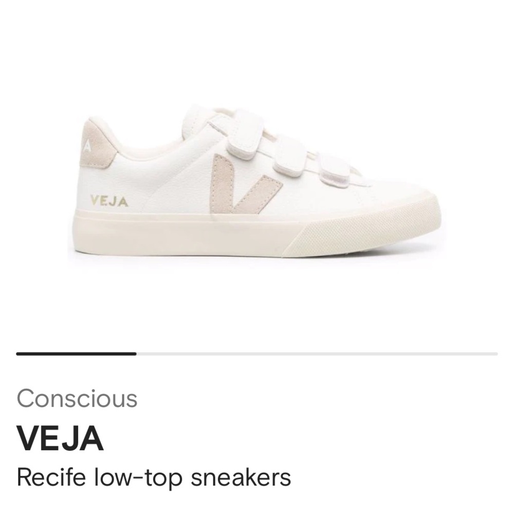 Size 7 VEJA Recife Low Top Sneakers in Blush
